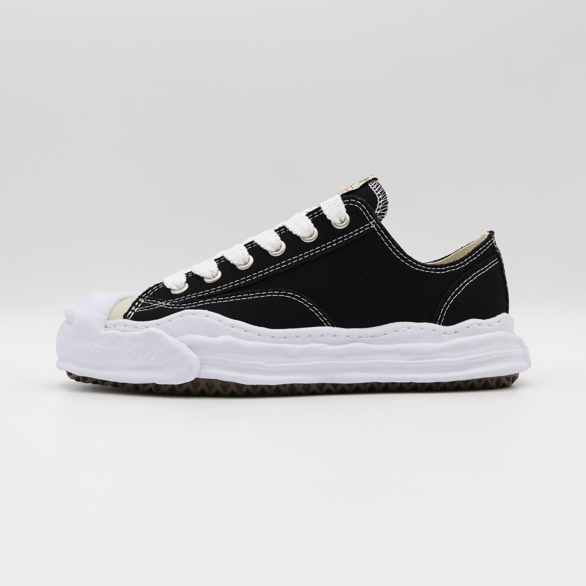 A05FW702-black Maison MIHARA YASUHIRO HANK Original Sole Canvas Low Cut (Men's)