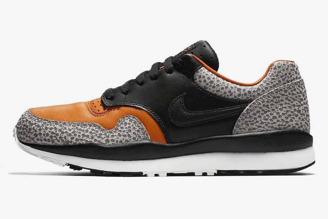 HM3818-001 Nike Air Safari Electric Black Monarch (Men's)