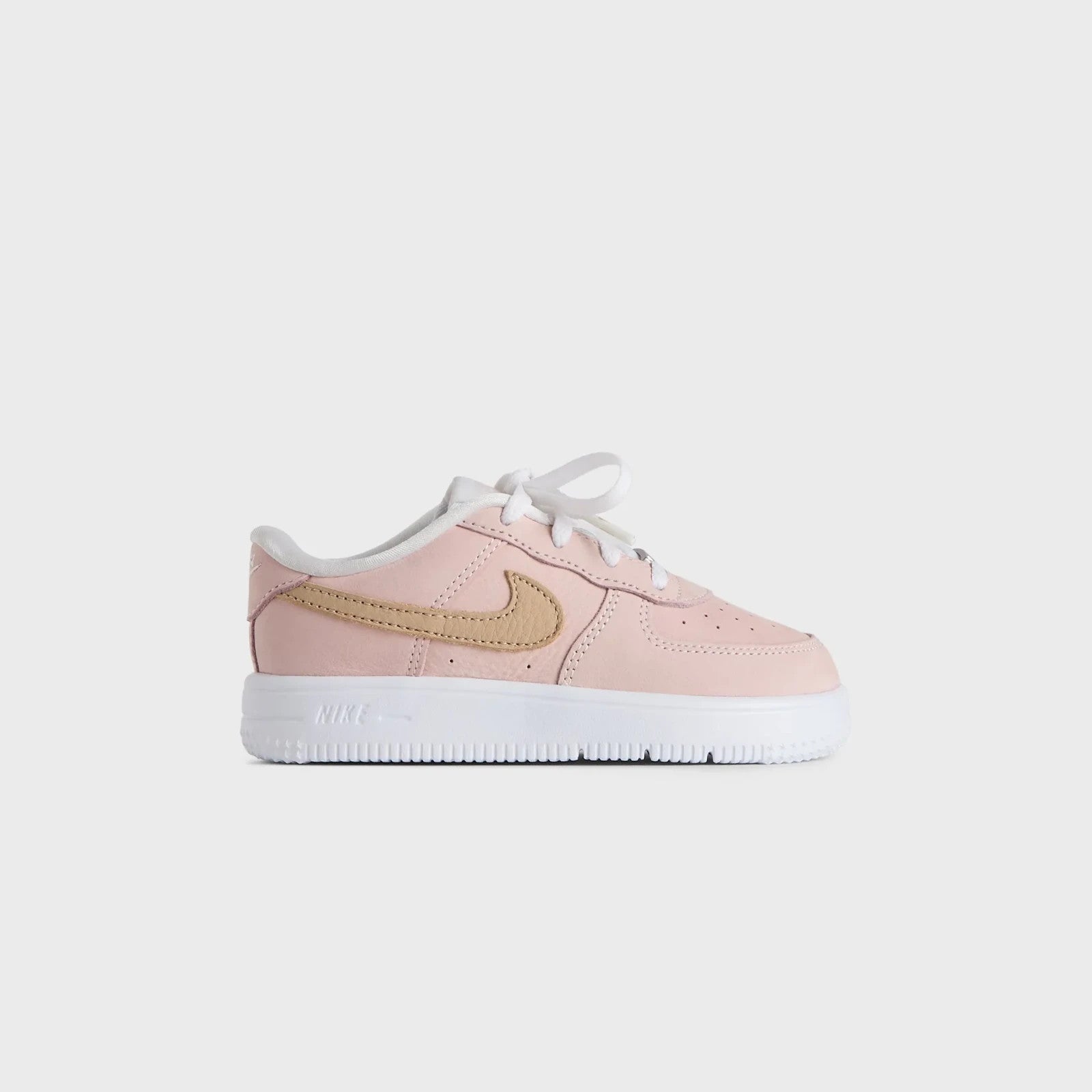 IM6038-200 Kith à Nike TD Air Force 1 Low SP "Un-Linen" (Toddler)