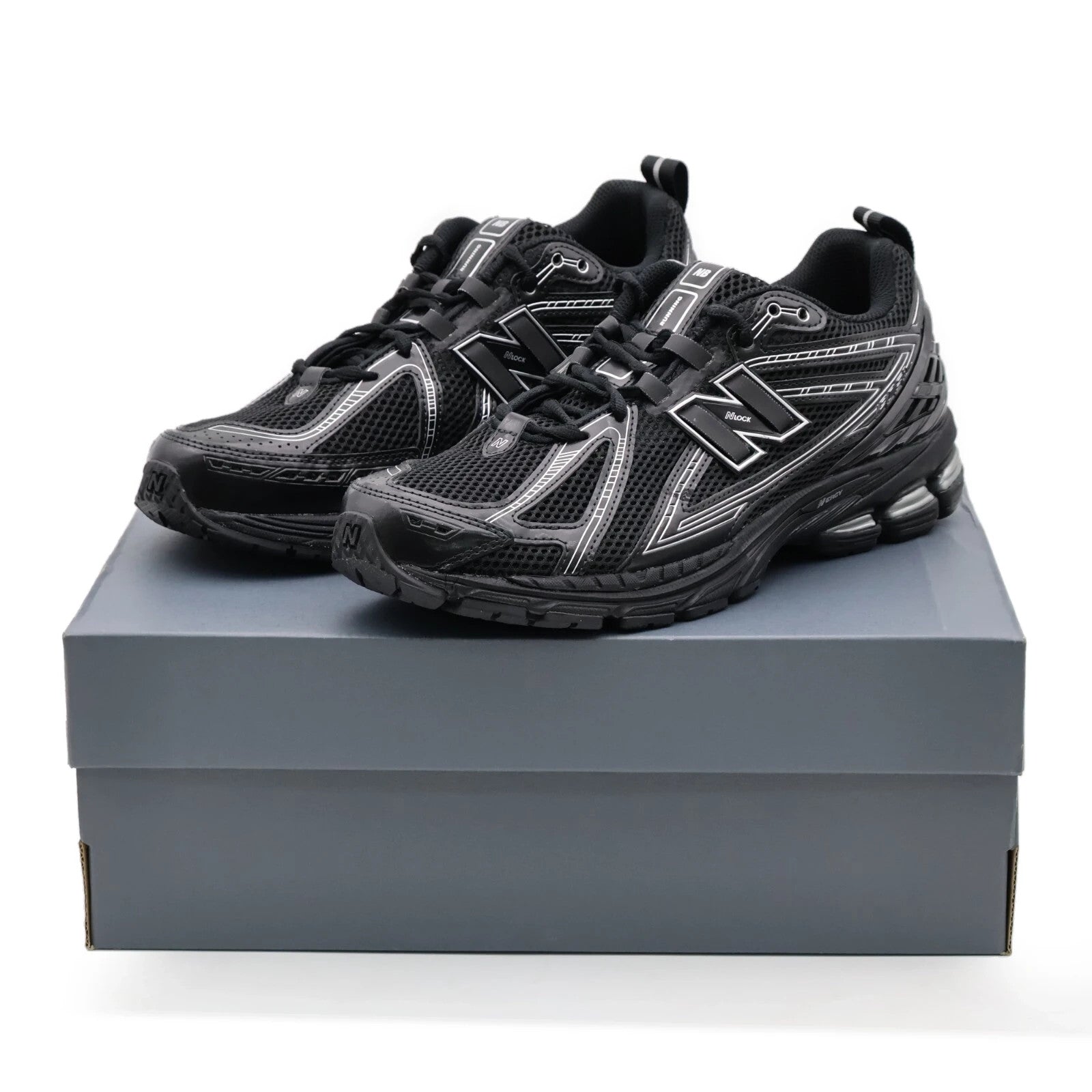M1906RCH New Balance 1906R Black (Men's)