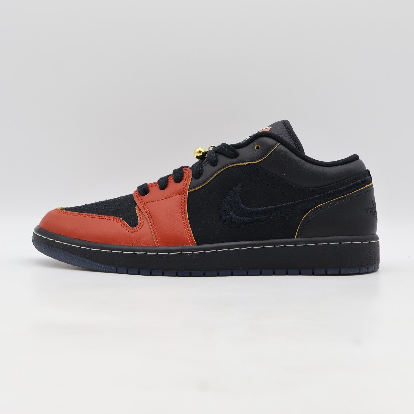 IQ3460-010 Nike Air Jordan 1 Low SE Lucky Cat (Men's)