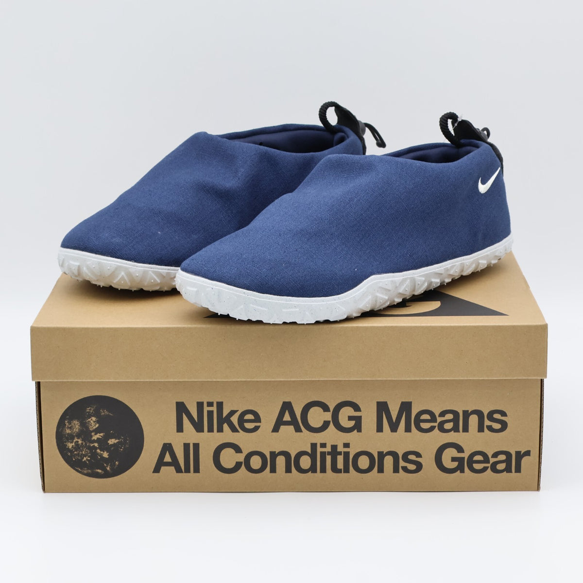 FV4572-400 Nike ACG Moc Armory Navy Black University Red Sail (Men's)