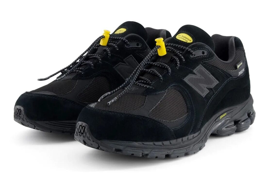 M2002RX3 New Balance 2002R GORE-TEX Black Yellow (Men's)