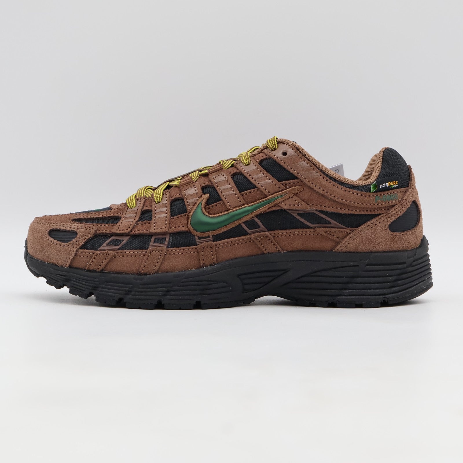 IH0946-200 Nike P-6000 Premium Cordura (Men's)