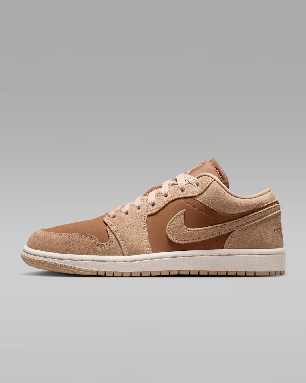 DC0774-205 DC0774-205 Nike Air Jordan 1 Low Legend Medium Brown (Women's)