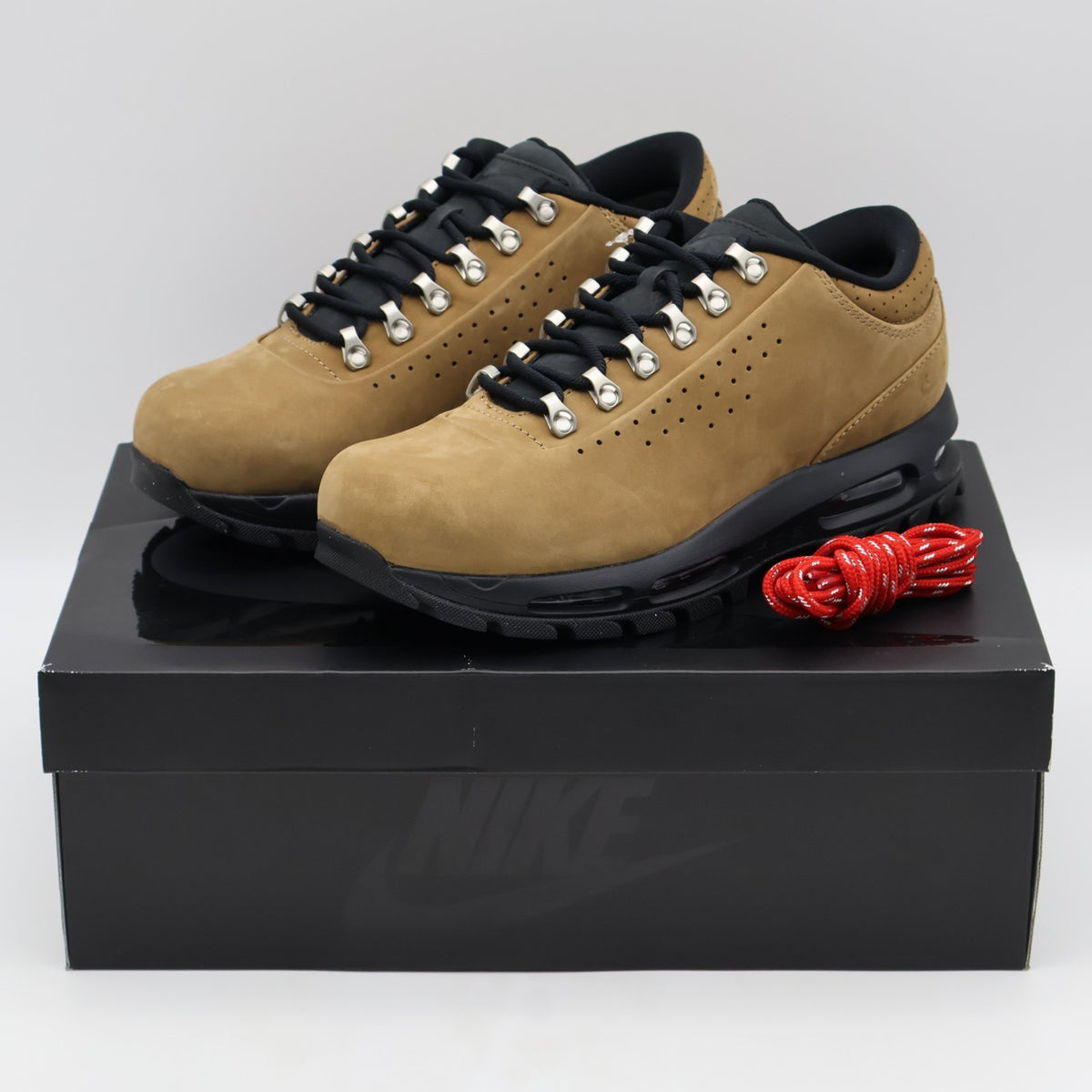 IU5915-200 Nike Air Max Goadome Low SP Taupe (Men's)