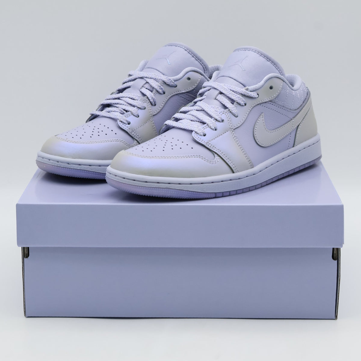 IM5129-010 Nike Air Jordan 1 Low Pearlized (Women's)