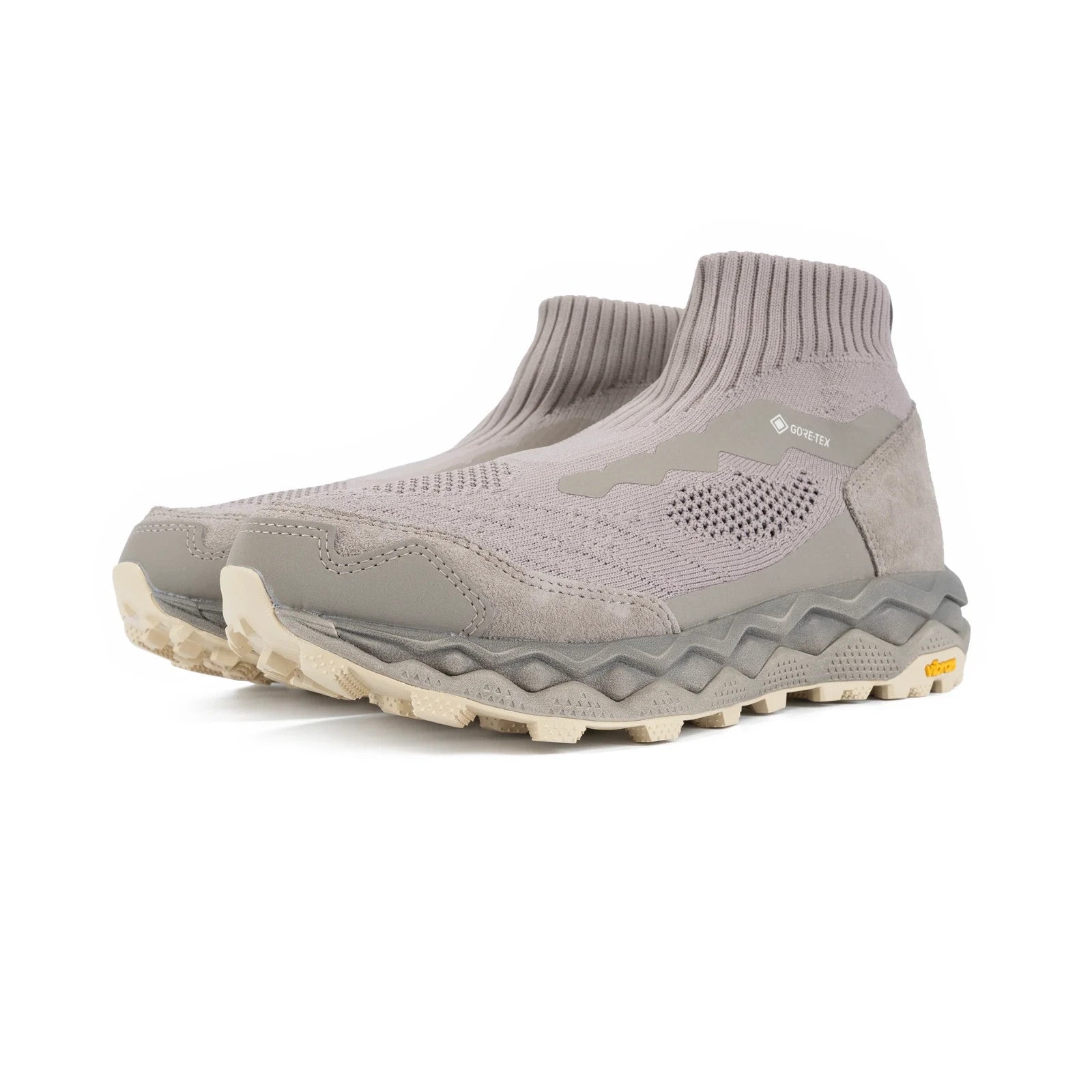 D1GD261501 nonnative Mizuno Wave Mujin LS Mid GORE-TEX"Light Grey (Men's)