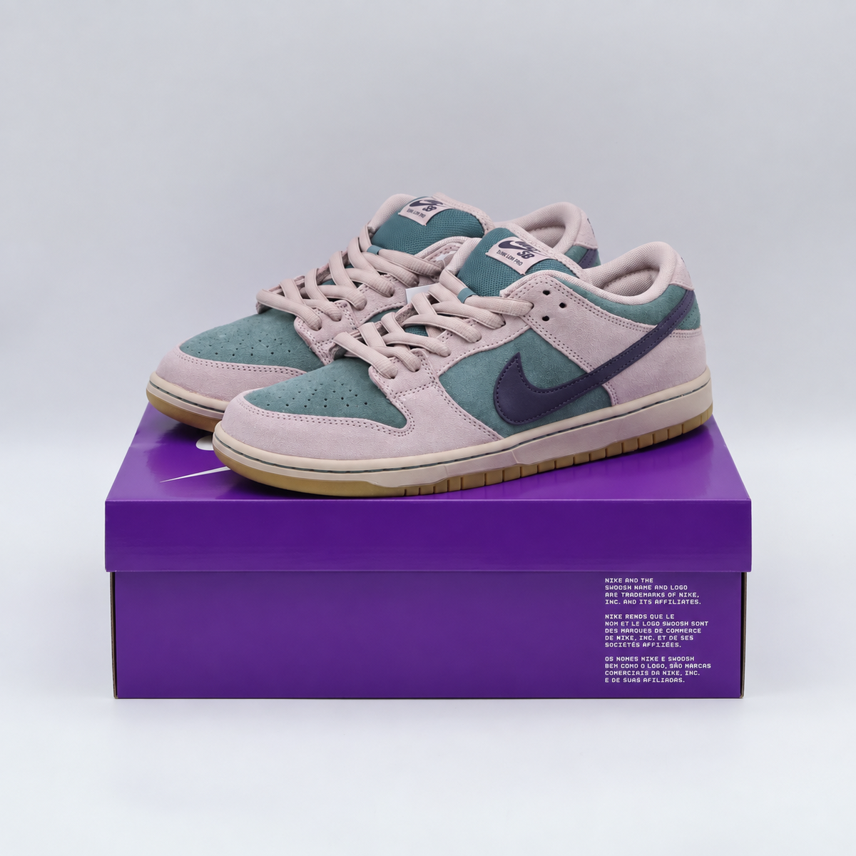 HQ1625-300 Nike SB Dunk Low Pro "Mineral Slate/Particle Rose"