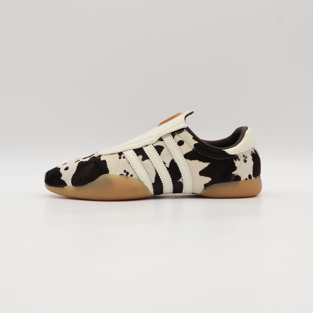JS0297 adidas Originals Taekwondo MEI Off White Supplier Color Gum (Women's)