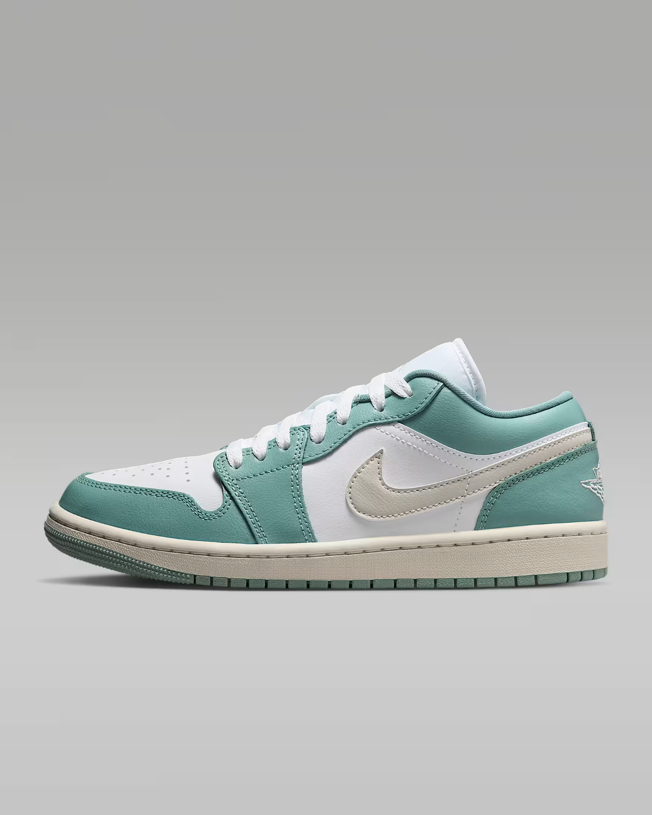 DC0774-138 Nike Air Jordan 1 Low White Cannon (Women's)