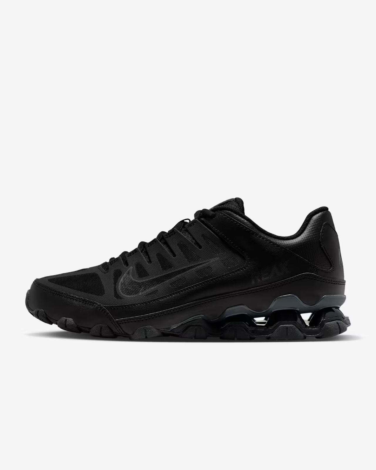 IO2400-008 Nike Reax 8 TR Workout Shoes (Womenâs)