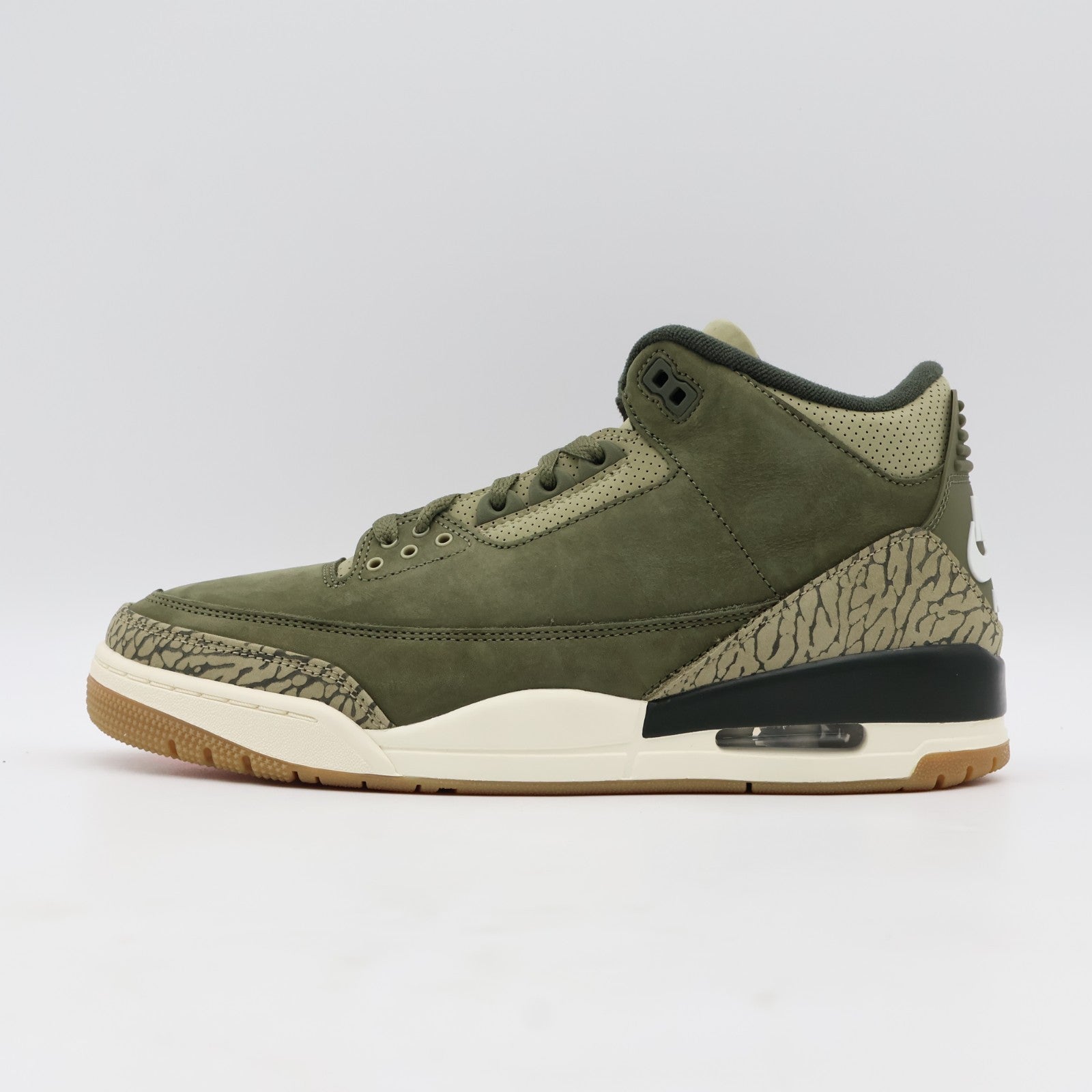 DN3707-202 Nike Air Jordan 3 Retro Family Affair (Men's)