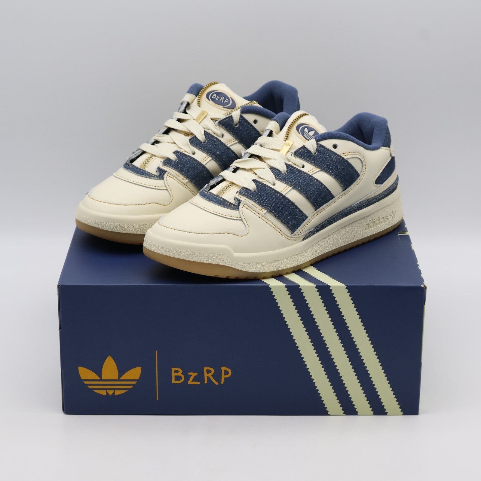 JR9658 BzRP adidas Originals Forum 2000 Core Black Cloud White (Men's)