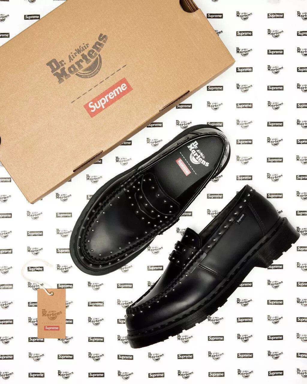 41873001 Supreme à Dr.Martens Studded Penton Loafer Black 25SS Week 13 (Men's)