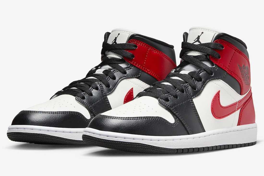 BQ6472-160 Nike Air Jordan 1 Mid Black Toe (Women's)