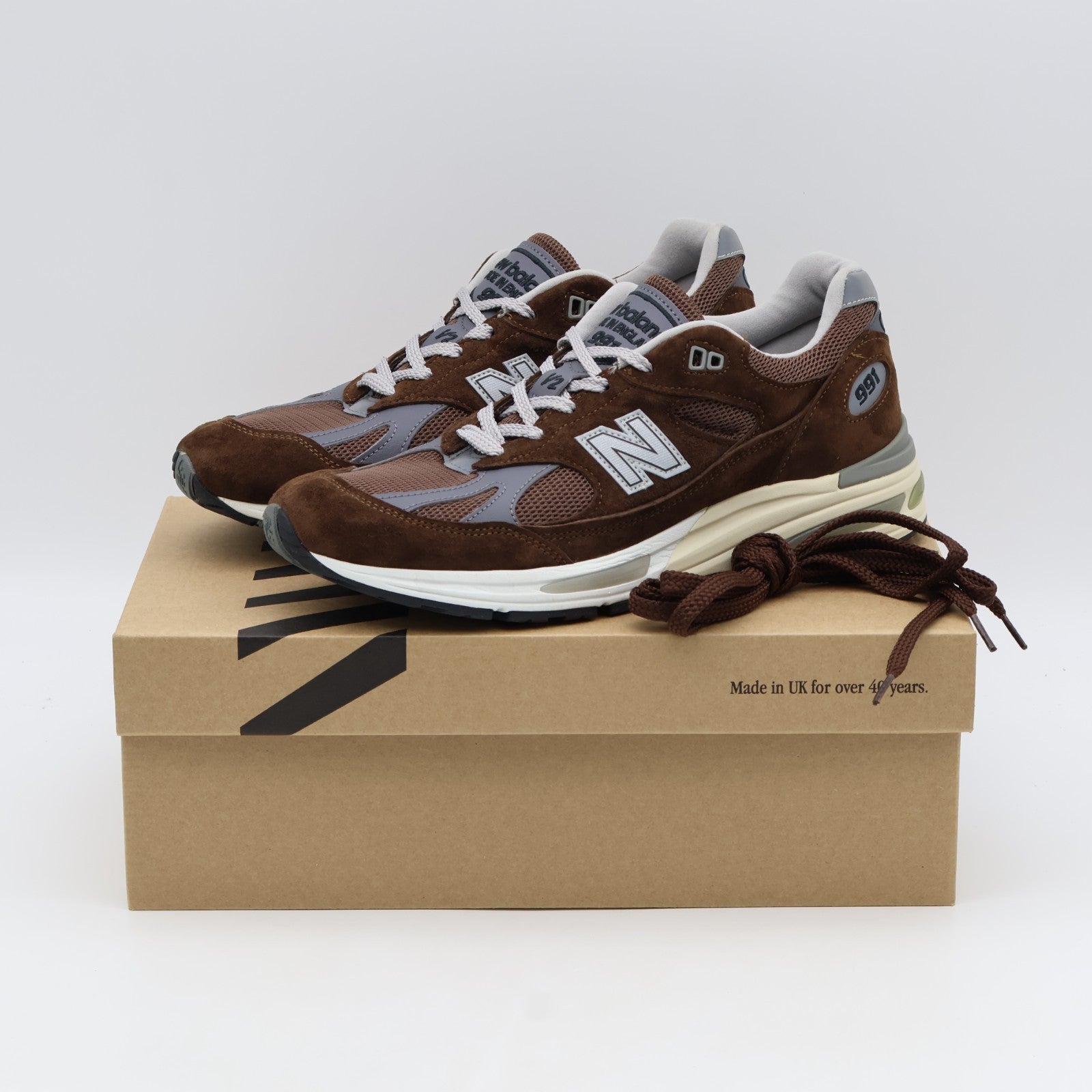 U991BR2 New Balance 991V2 Pinecone (Men's)