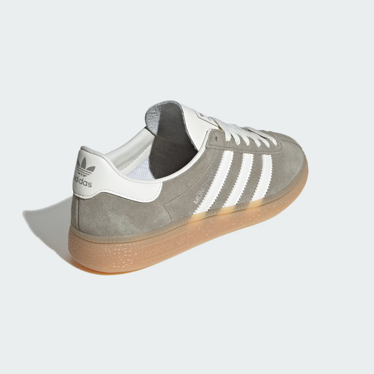JS3990 adidas Originals Munchen Silver Pebble Off White Silver Metallic (Men's)