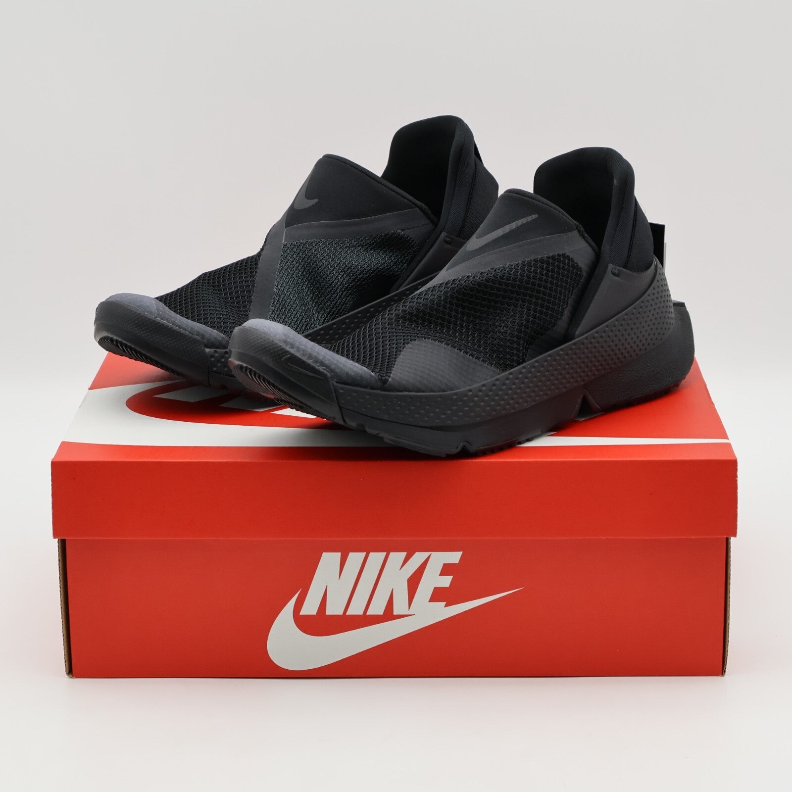 DR5540-006 Nike Women's Go FlyEase Triple Black (Women's)