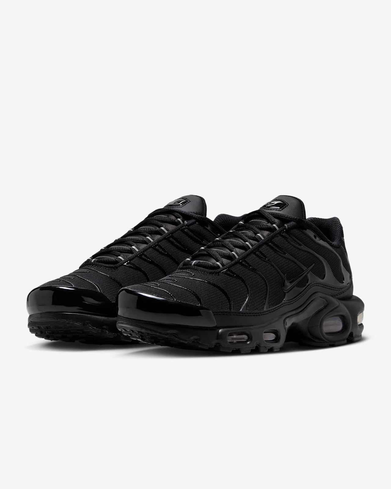 DM2362-002 Nike Women's Air Max Plus Triple Black (Women's)