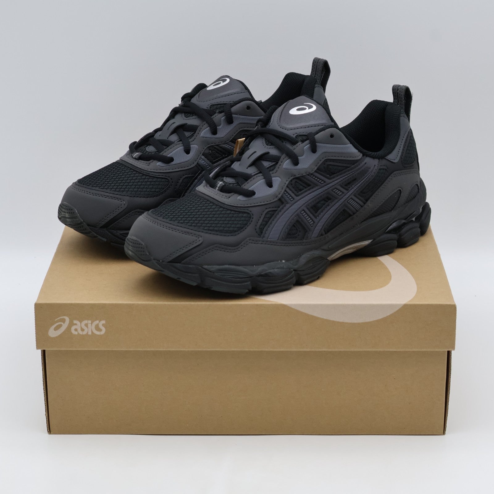 1203A735-001 asics GEL-NYC RGD Black Graphite Grey (Men's)
