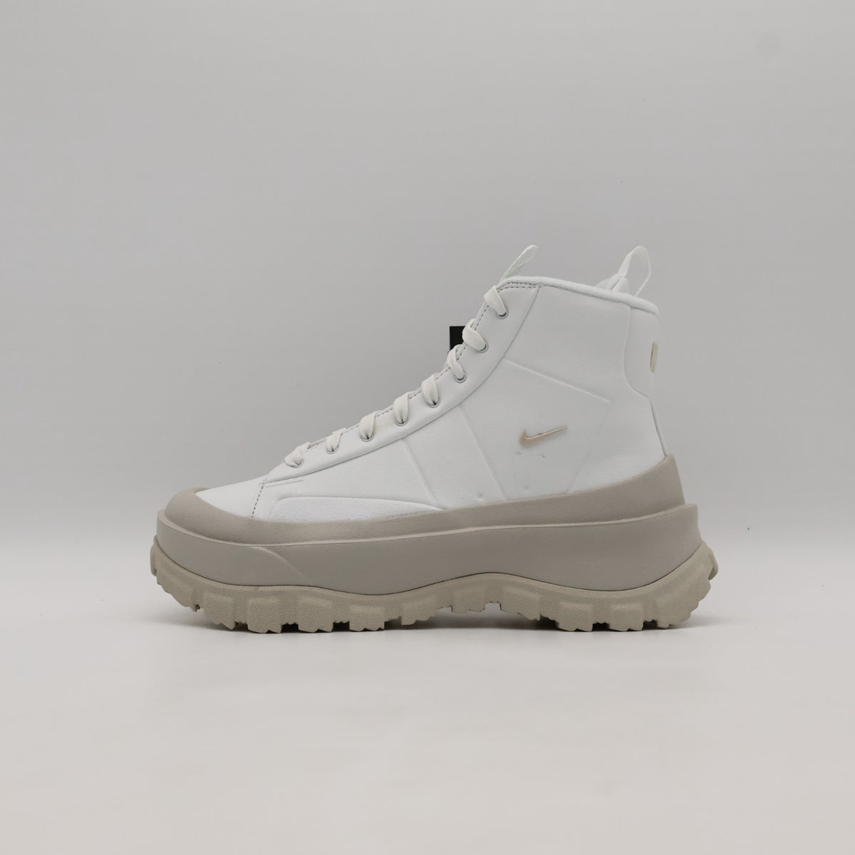 FQ9065-100 Nike Blazer Mid Roam Summit Light Bone University Gold (Women's)