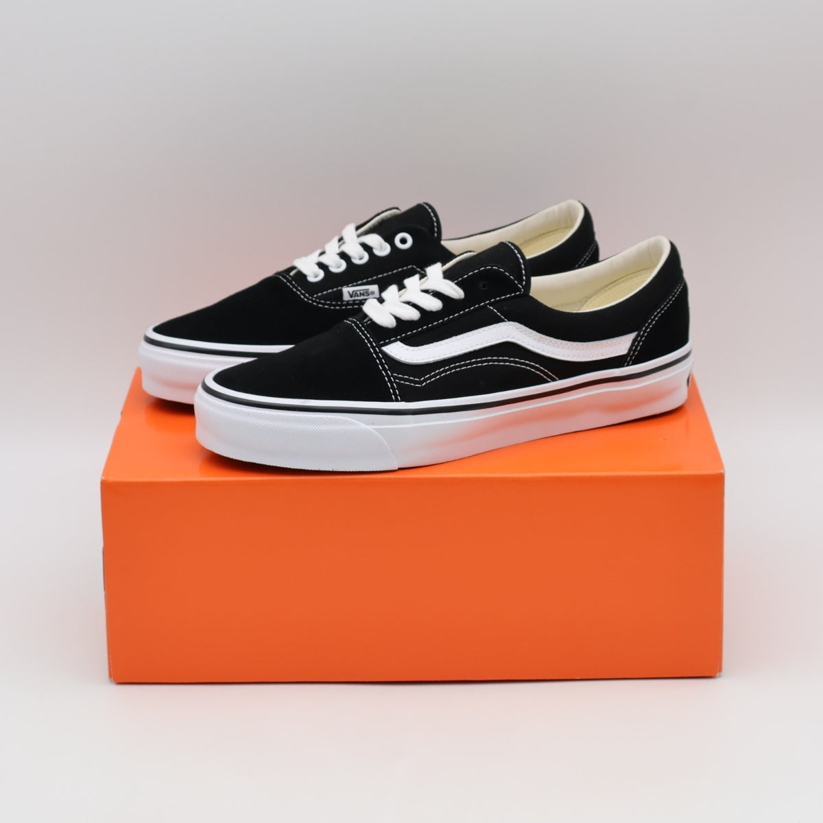 SNDN-SNKR-10894 BEAMS Ã OTW by Vans Skool Era "Black/White" (Men's)