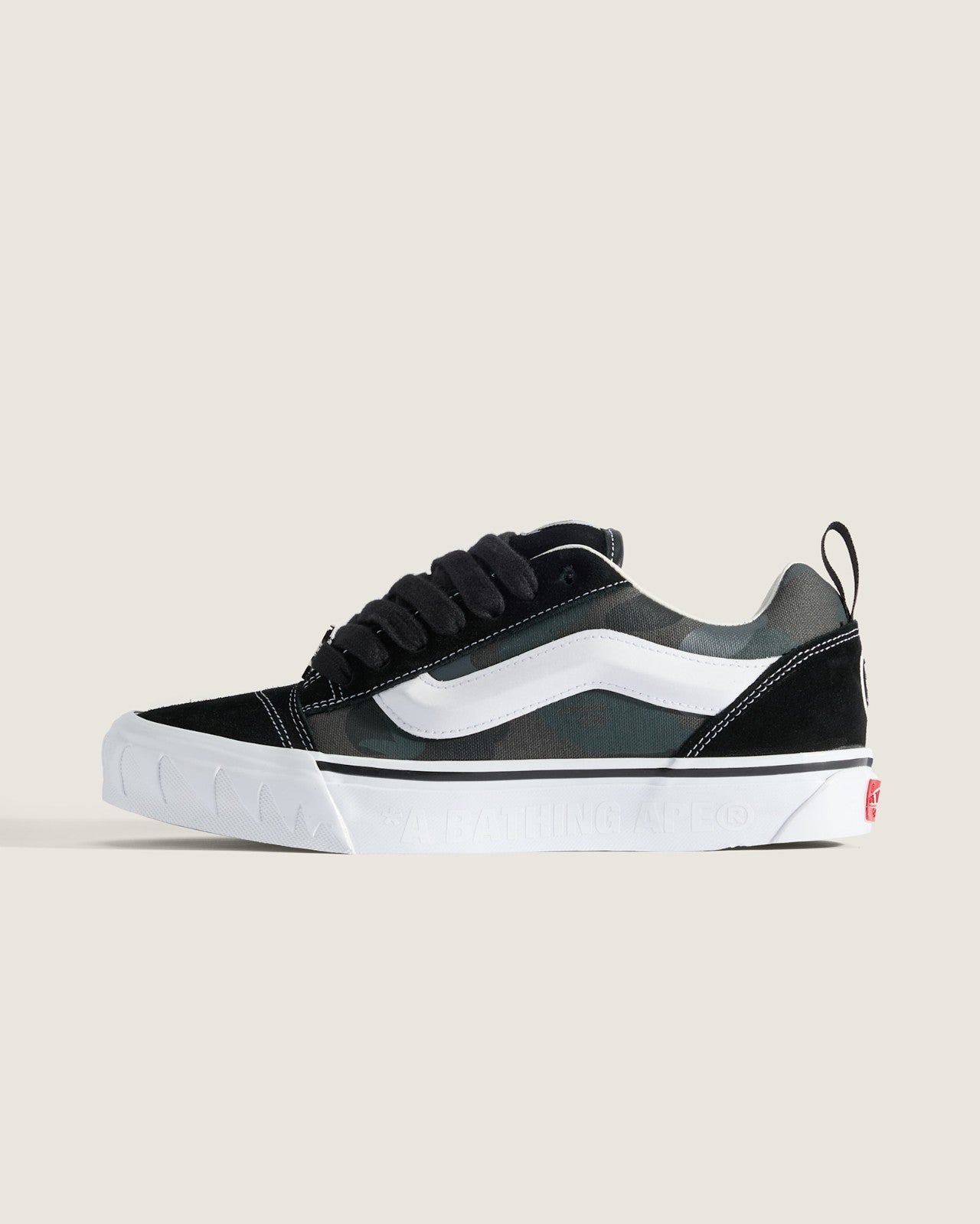 VN000Z3929B A BATHING APE Ã Vans Premium Knu Skool "Camo Black" (Men's)