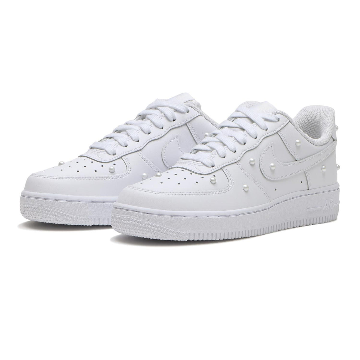 IQ0133-101 Nike Air Force 1 '07 SE "White" (Women's)