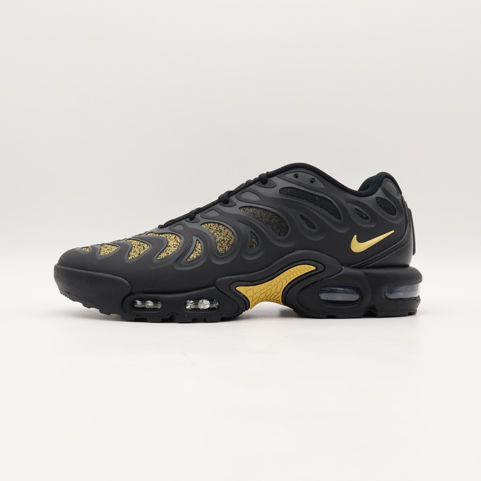 FZ4748-001 Paris Saint Germain Nike Air Max Plus Drift Black (Men's)
