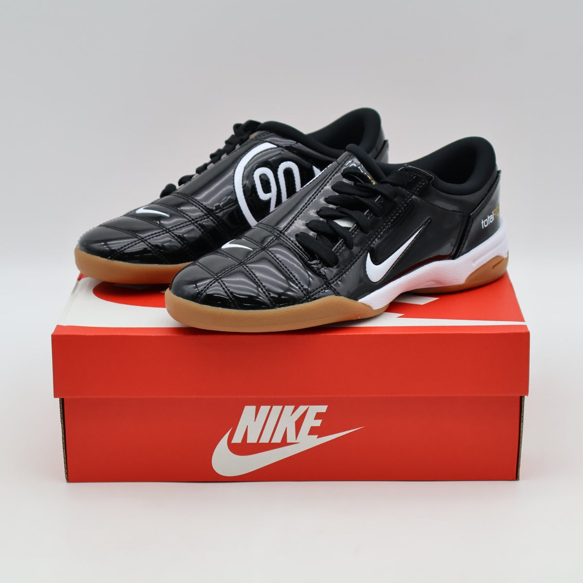 IB5666-001 Nike Total 90 3 Black White Metallic Gold (Women's)