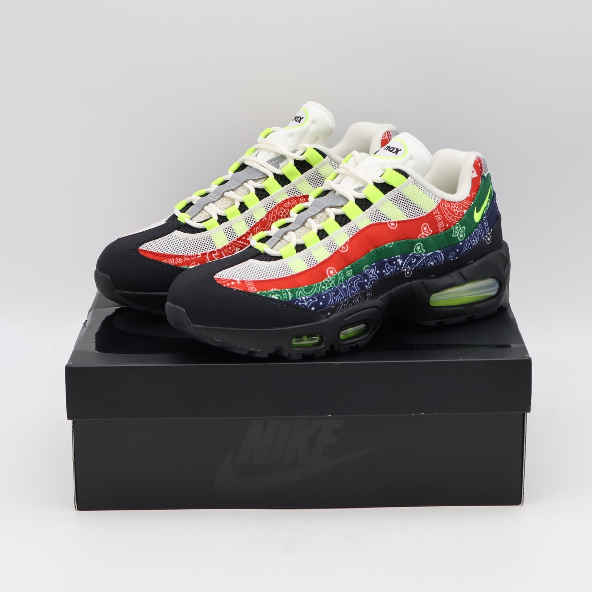 IQ0620-100 Nike Air Max 95 Big Bubble SP Paisley Bandana (Men's)