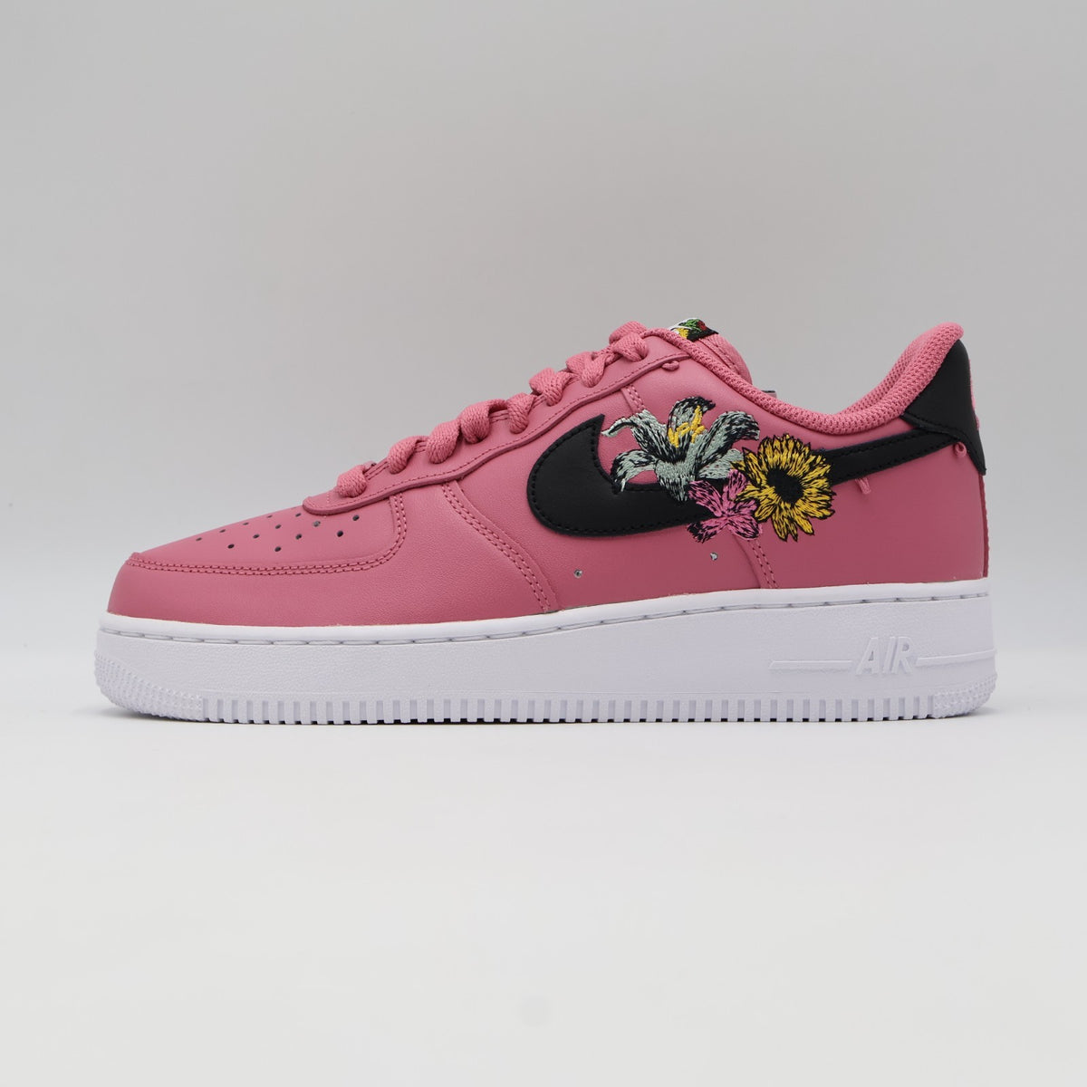IB6644-600 Nike Air Force 1 Low Now Accepting All Flowers Peony (Women's)