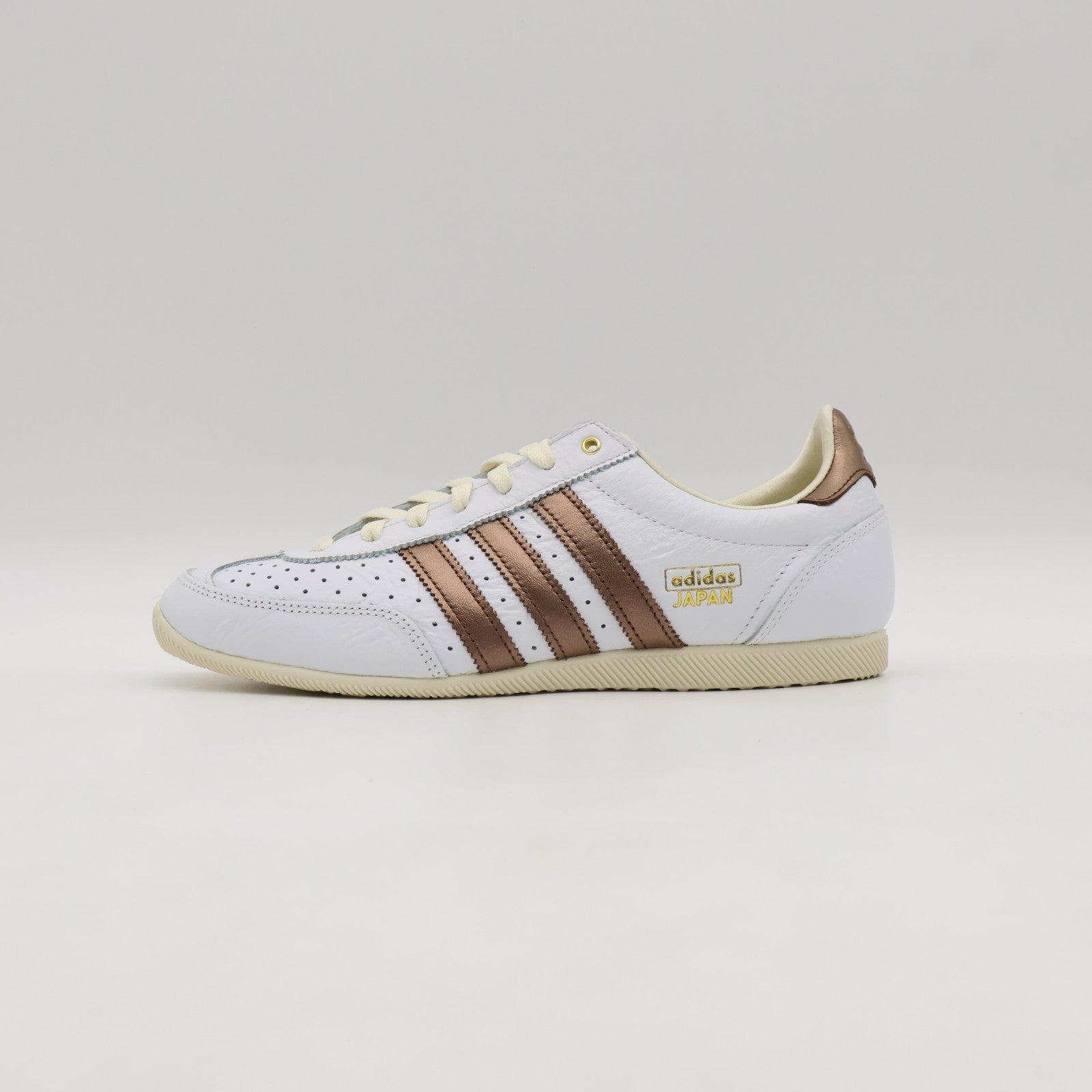 JQ9025 adidas Originals Japan Cloud White Preloved Brown (Women's)