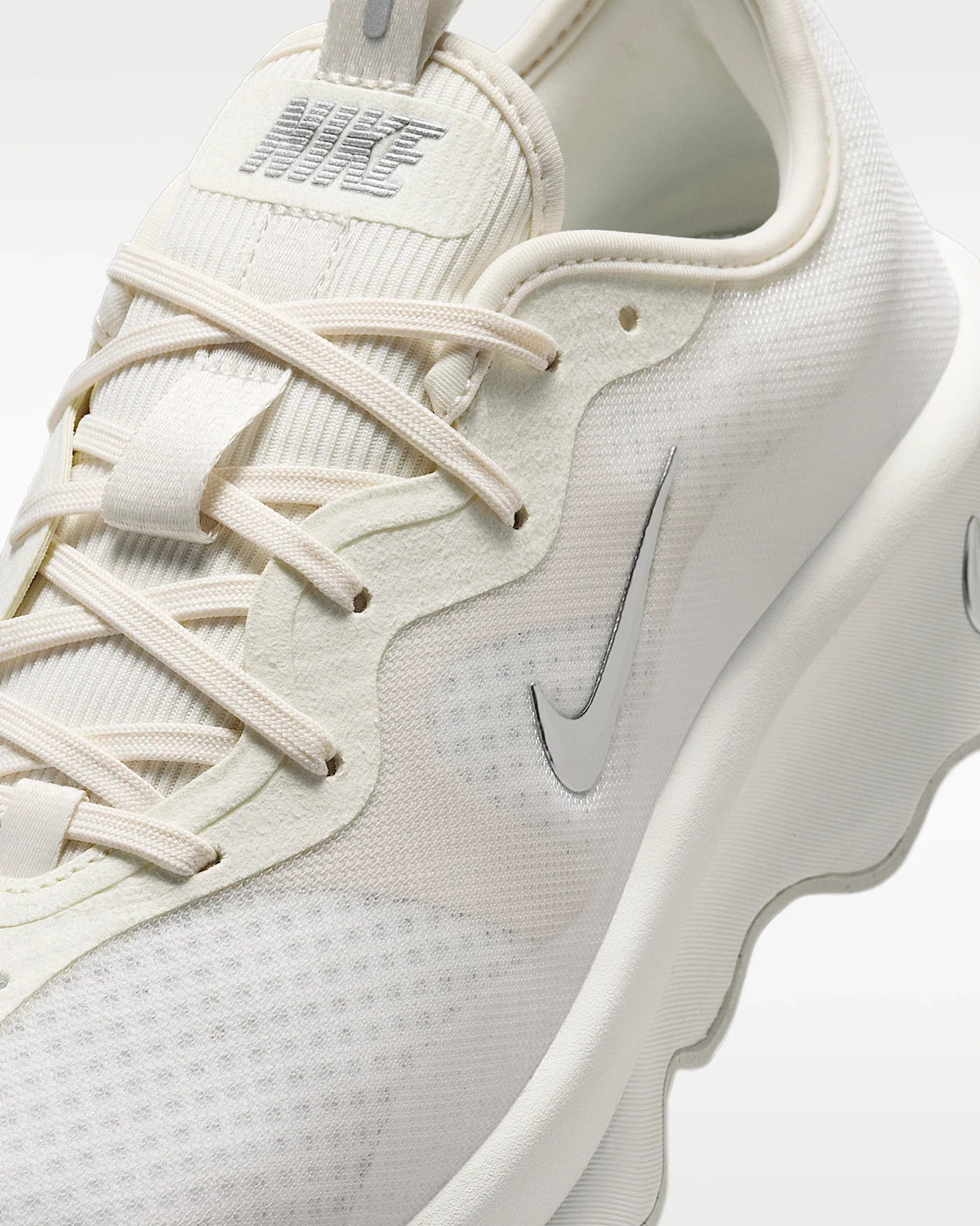 II7278-102 Nike Motiva 2 "Summit White/Phantom"(Women's)
