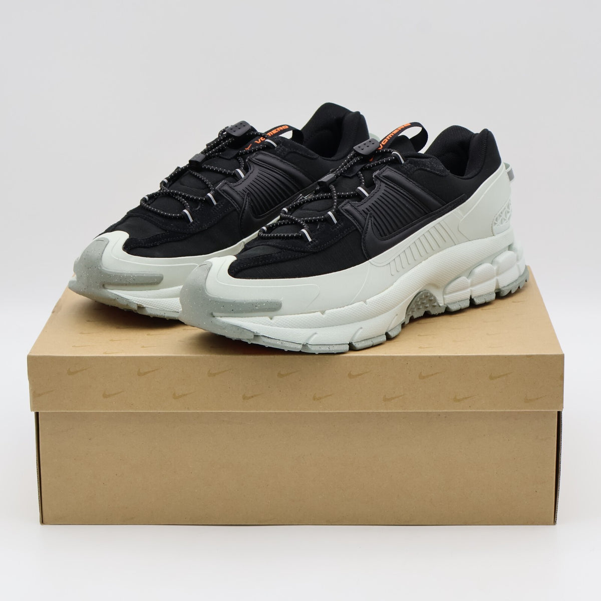 FV2295-001 Nike Zoom Vomero 5 Roam Black Light Silver (Men's)