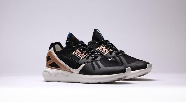 B35639 adidas Tubular Moc Runner "Black"