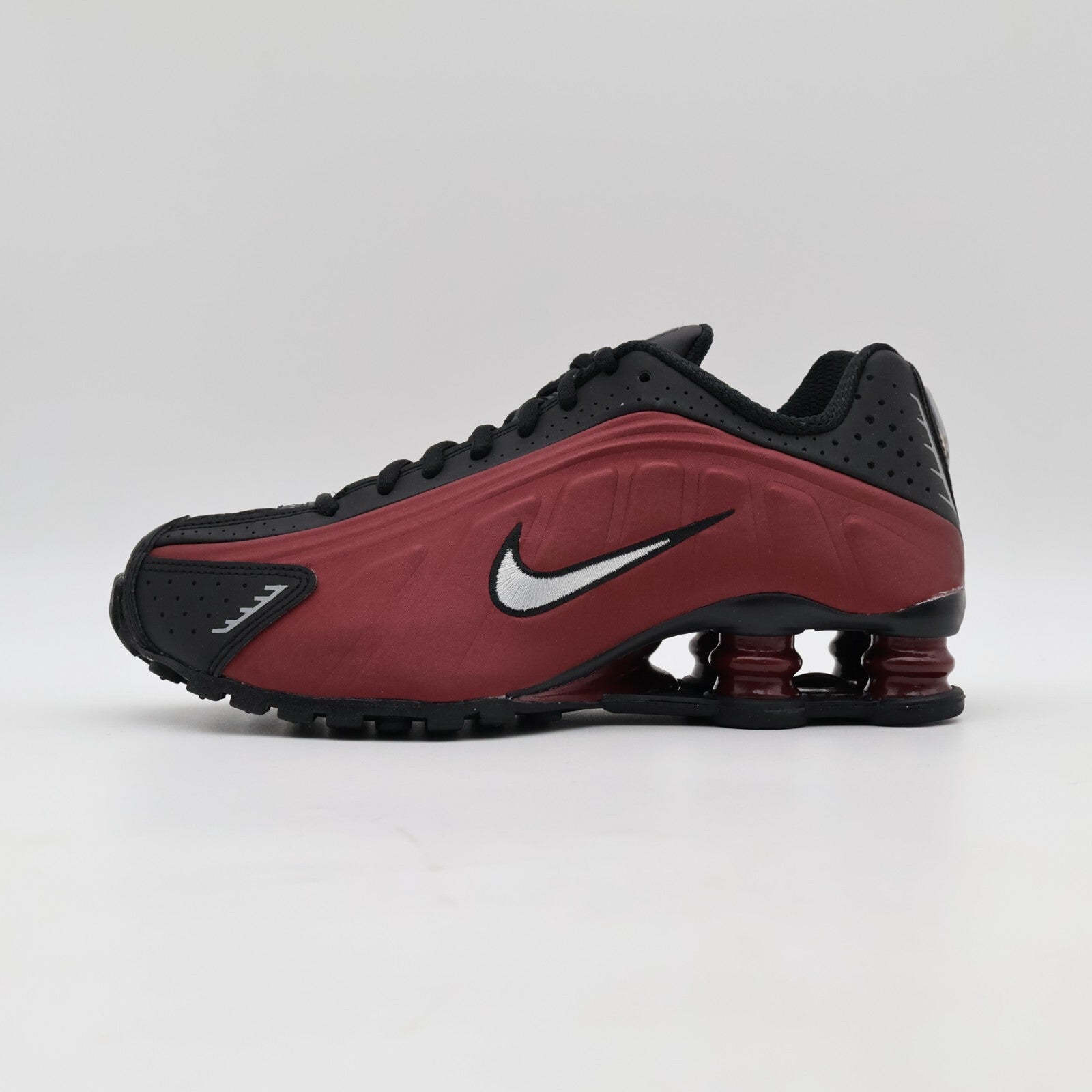 AR3565-009 Nike Shox R4 Black Metallic Silver Team Red (Women's)