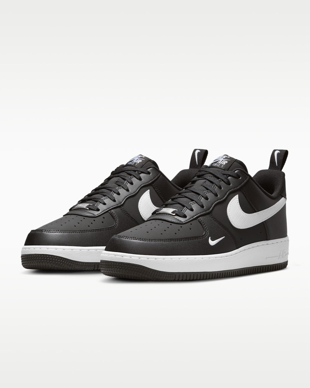 IR5599-001 Nike Air Force 1 '07 BlackWhite (Men's)