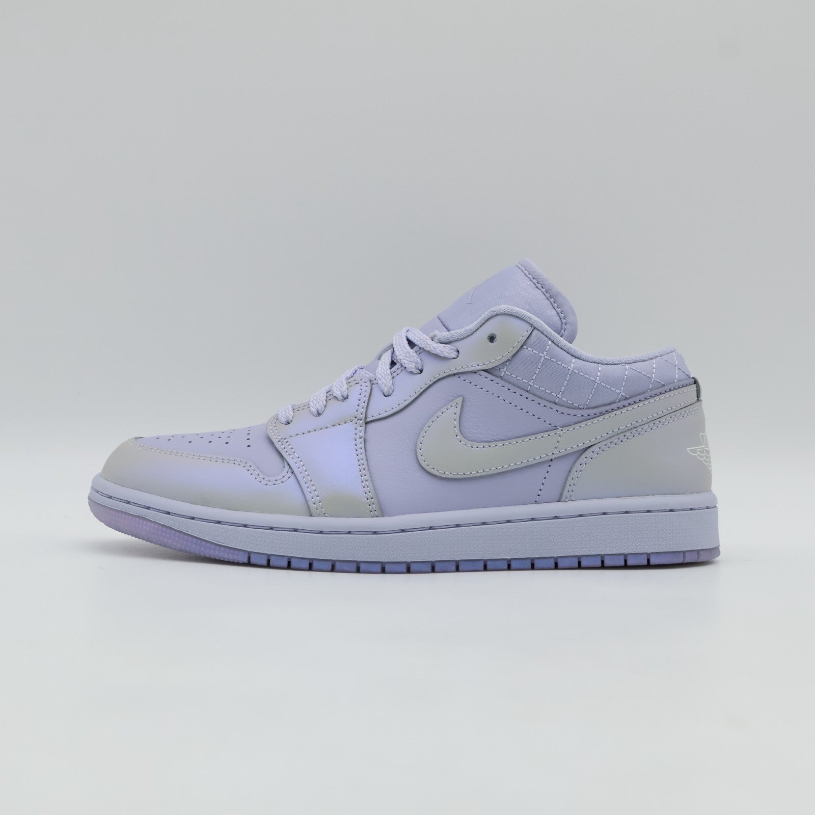 IM5129-010 Nike Air Jordan 1 Low Pearlized (Women's)