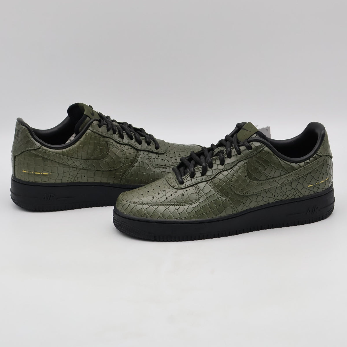IQ3370-325 Nike Air Force 1 07 Low Morse Code Croc Cargo Khaki (Men's)