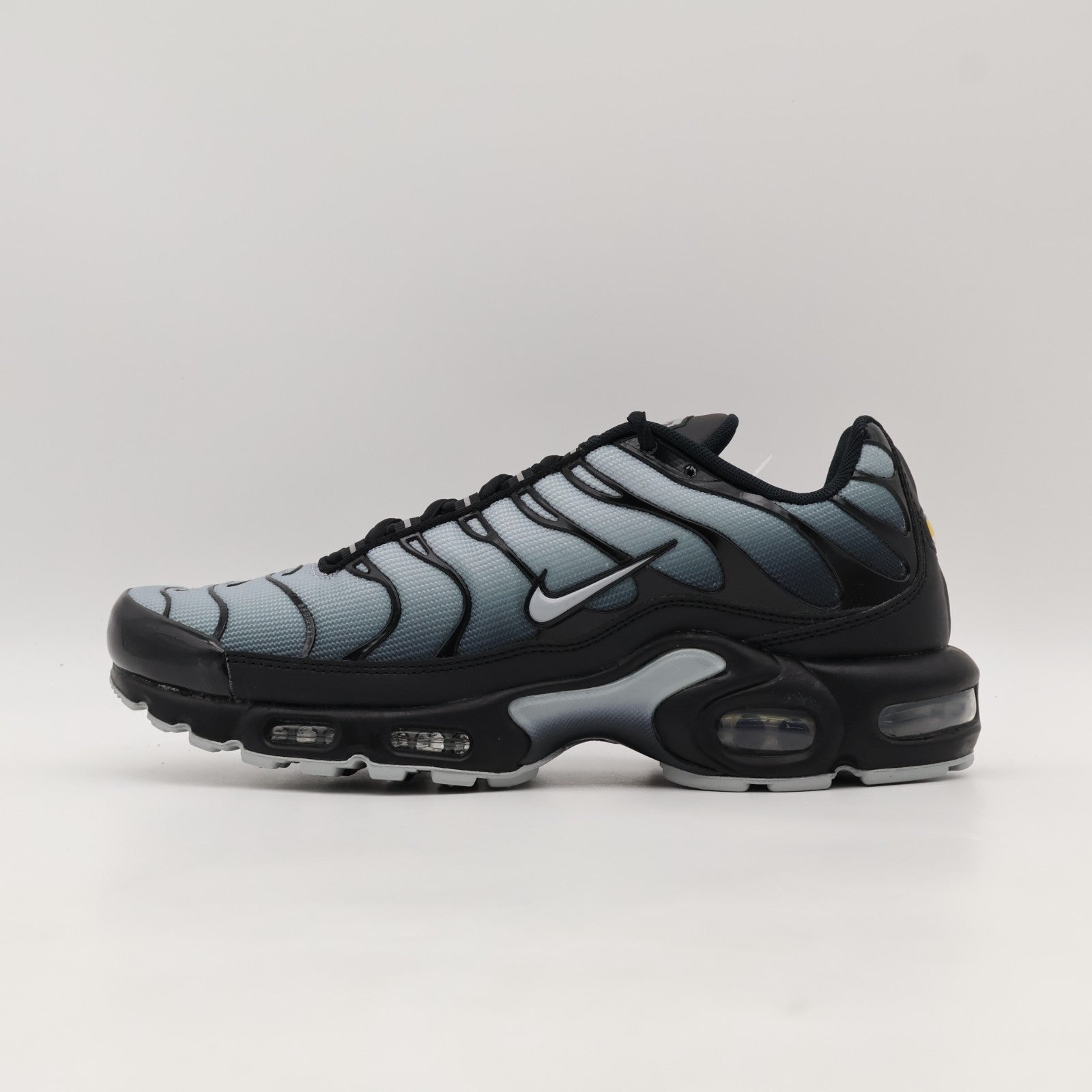 IO0657-001 Nike Air Max Plus Black Wolf Grey (Women's)