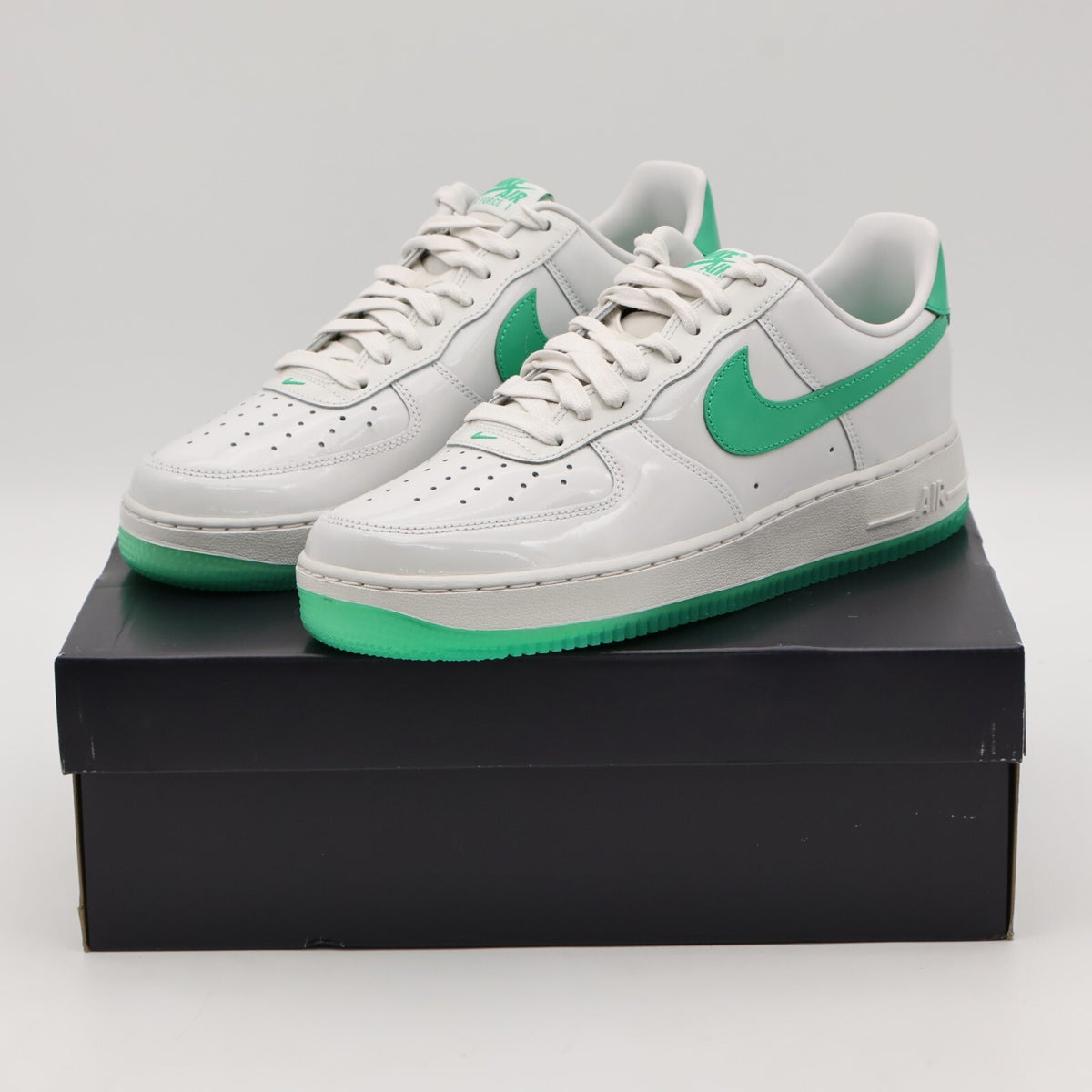 HF4864-094 Nike Air Force 1 Low '07 Premium Platinum Tint Stadium Green (Men's)