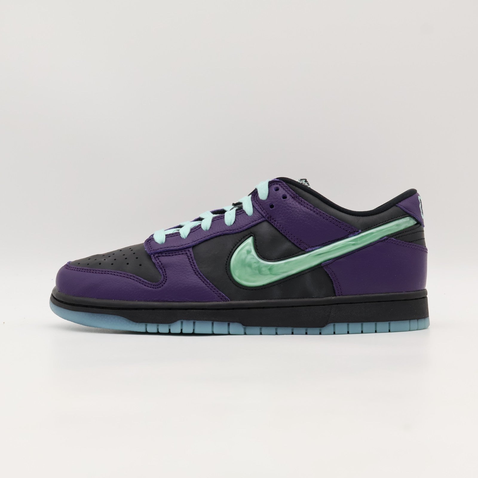 IB2267-001 Nike Dunk Low Retro LTD Wizard (Men's)