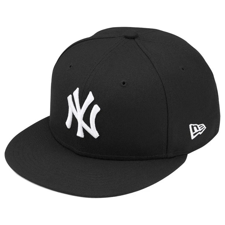 Supreme x New York Yankees New Era Black
