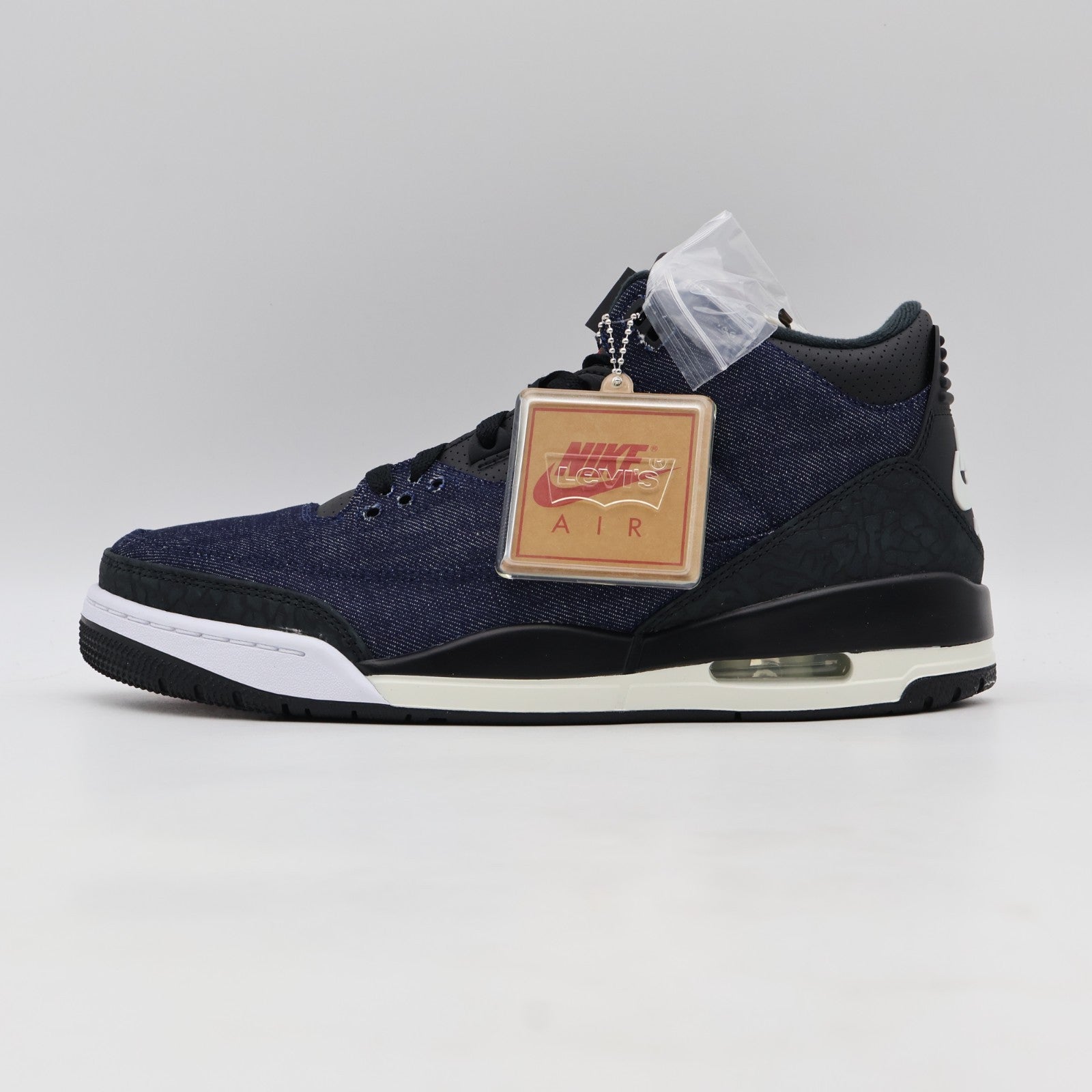IH7959-400 Leviâs Nike Air Jordan 3 Retro SP Indigo and Gym (LEVI'S Tab) (Men's)