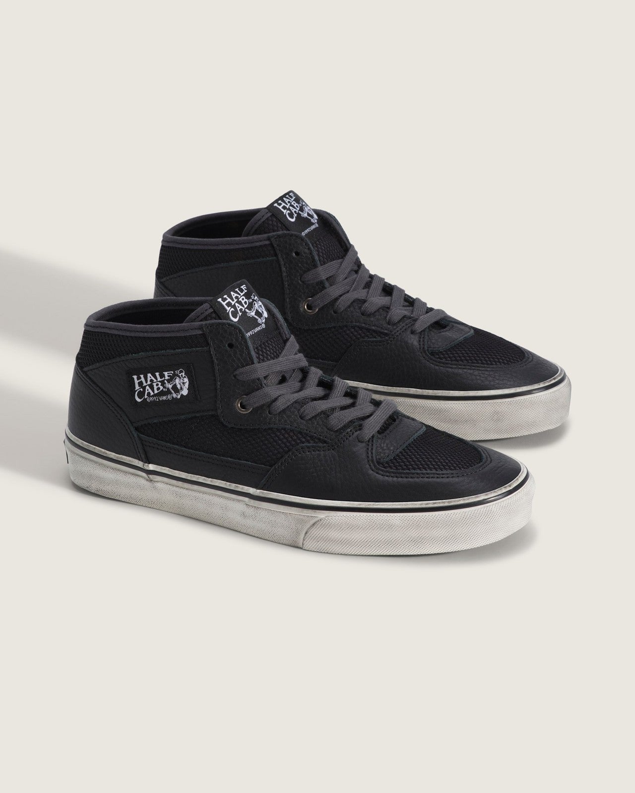 VN000EATBLA VN000EATBLA Vans Half Cab Decon Combat Black (Men's)