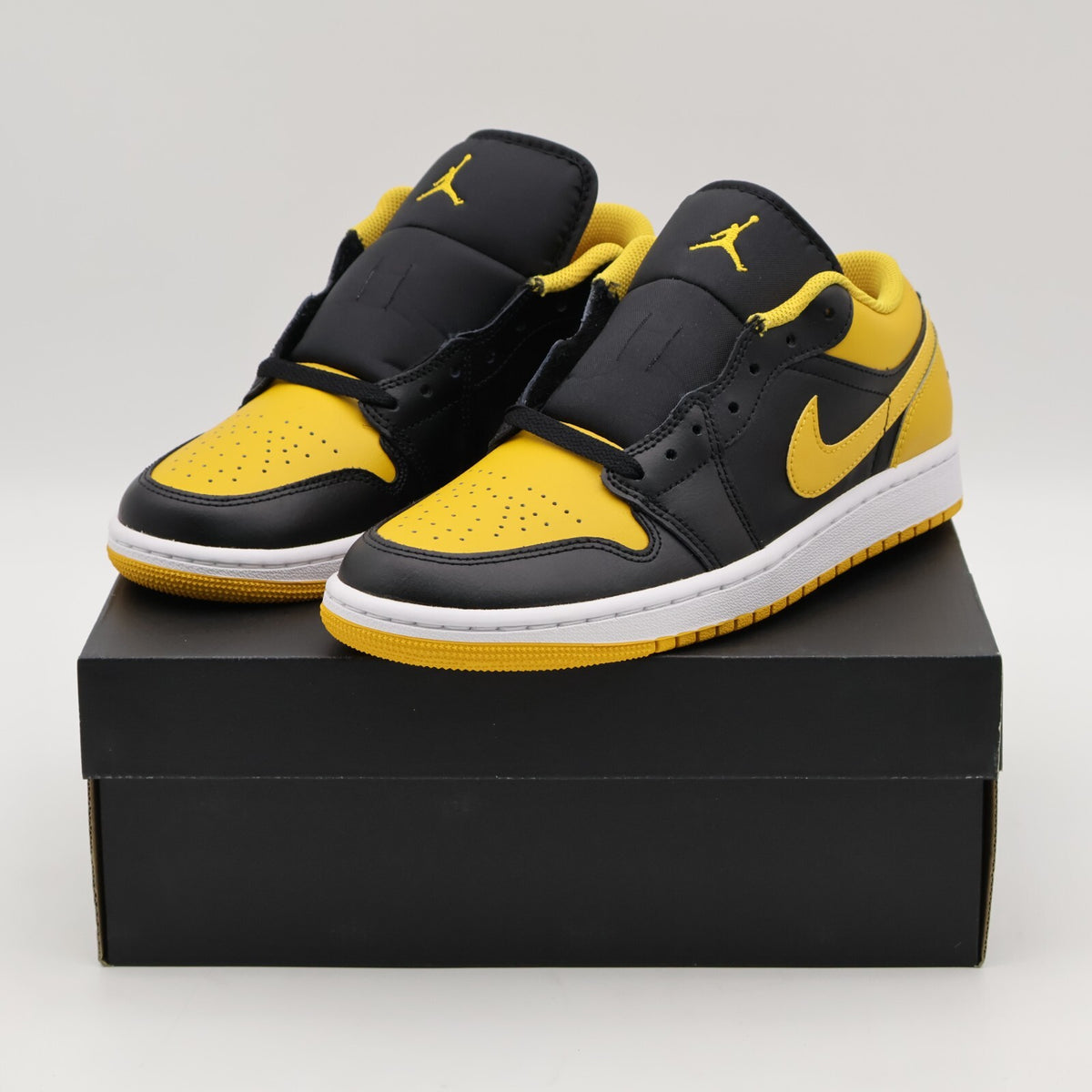 553558-072 Nike Air Jordan 1 Low Yellow Ochre Black White Gold Mandarin (Men's)