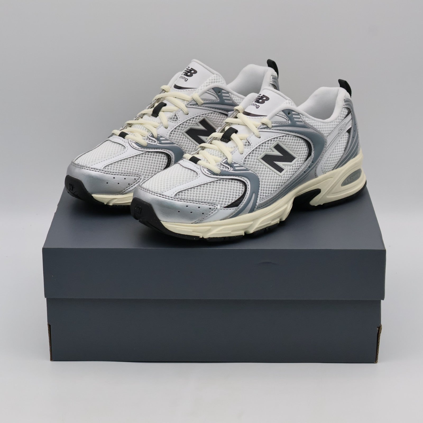 U530ESA New Balance 530 Silver Metallic Black Cement (Men's)