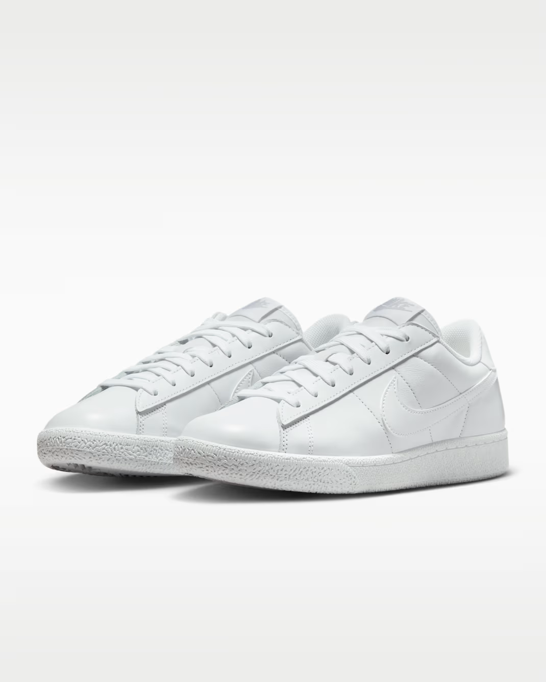 IQ7387-107 Nike Tennis Classic "White" (Women's)